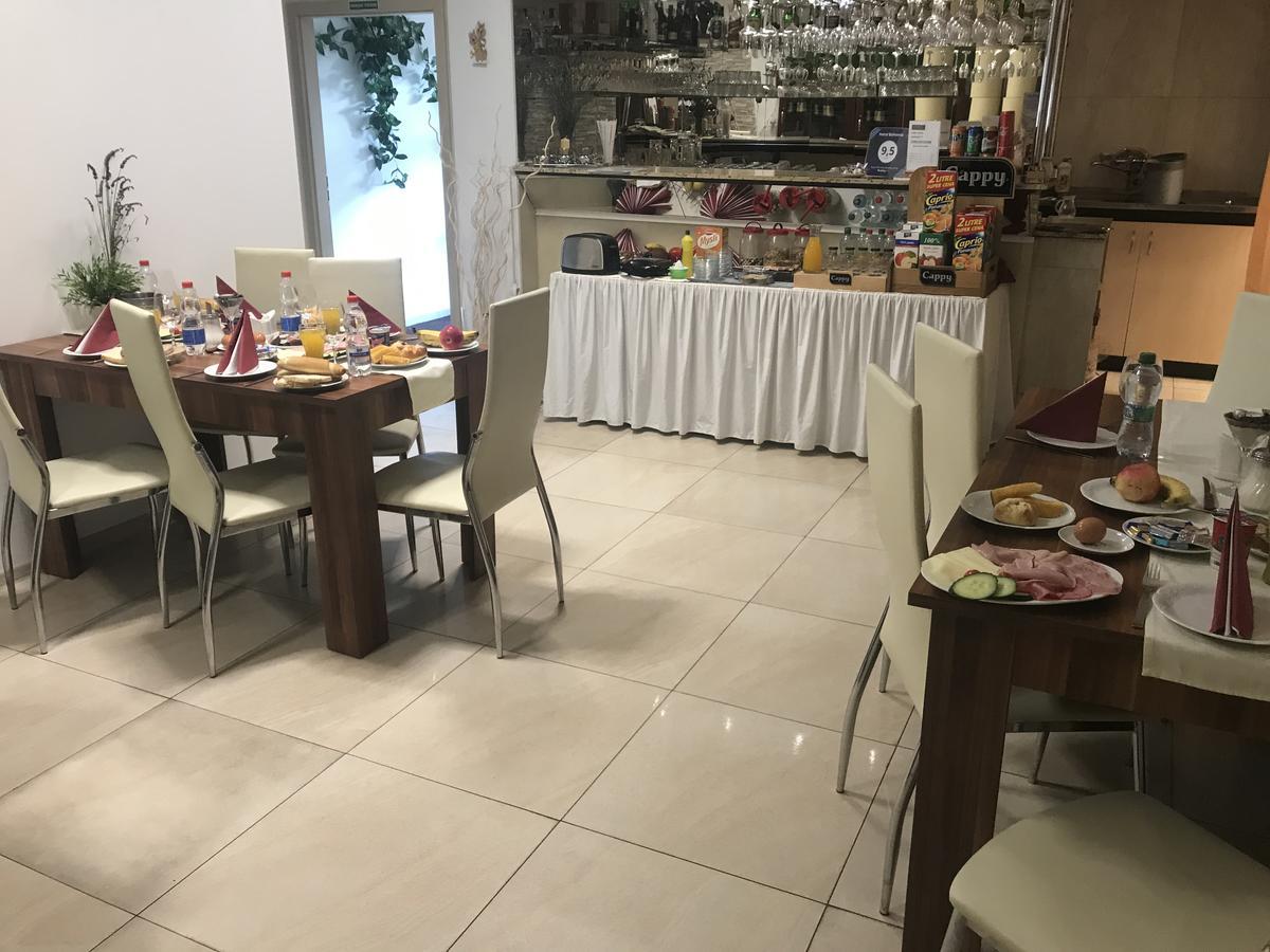 Hotel Bohemia Jičín Eksteriør bilde